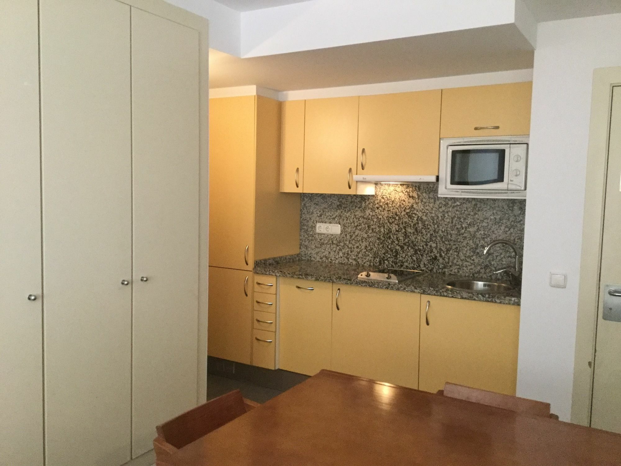 Unike Tarter Apartment *